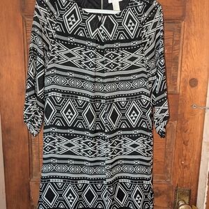 H&M Black and White Long Sleeve Dress